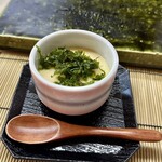 Sushi Okada - フカヒレとアオサの茶碗蒸し