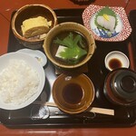 大和屋別荘 - 味噌汁のんでほっとした。
