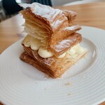 Moliere Cafe　降っても晴れても - 