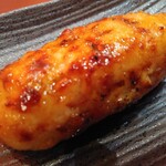 鳥楽酒場 - つくね253円をタレ