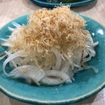 旬菜和味 - 玉葱と茗荷のサラダ