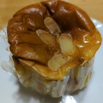パン・リゾッタ - 蒜山ジャージークリームパン