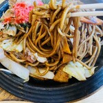 Yakisoba No Marushou - まるしょう特製ソース焼きそば(中盛)  (太麺) 
                        +半熟卵