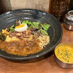 SPICY CURRY 魯珈 - 