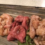 平和園 - ホルモン盛り合わせ