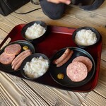 ろばたやき山ろく - 鶏ソーセージと白ごはん♪