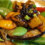 山ごぼう - 茄子とフルーツの揚げたもの。斬新な味です！！