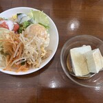 パスタ カフェ ダイニングバー ボルティーチェ - サラダバー