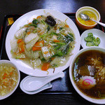 サンチン - 五目うまにやきそば（塩）＋Ｂセット（小ラーメン・杏仁豆腐）