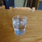 やぶ善 - 夏に嬉しい、冷たいお水を出してくれます。