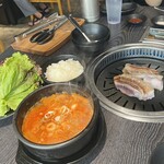 熟成肉専門店 ヨプの王豚塩焼 - 