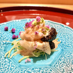 礒田 - 焼いた虎魚に肝醤油　胡瓜にもタレが絡んで美味しい