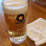 大衆酒場かね子 - 生ホッピーと、暑い日にピッタリの凍ったおしぼり