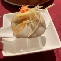 ジョーズ シャンハイ ニューヨーク 銀座店 - Joe's 特製 蟹肉入り小籠包＆豚肉小籠包