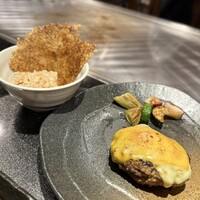鉄板焼 しろや 銀座亭 - ハンバーグ定食　追加ガーリックライス