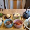 リンデン - 選べるおばんざいのお茶会セット(税込1,980円)
①牛肉のすき煮②海老と揚げ焼茄子のトマト仕立て③生ハムのグリーンサラダ④白ご飯⑤お茶会のお菓子
お飲み物①木苺アールグレイ