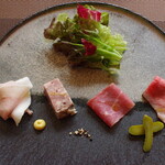 小石川 中勢以 - 