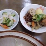 琴洋食堂 - とんかつ定食の副菜