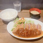 洋食の朝日 - 