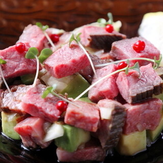 “Ushi Poke” Creative Cuisine that combines Wagyu beef and Hawaiian Cuisine.