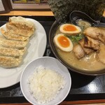 Yokohama Iekei Ramen Nozomiya - 