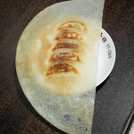 Kouga - パリパリ餃子(350円）はビジュアルも味も良し