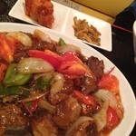 福満苑 夏見台店 - 牛肉とトマトの甘辛炒め？だったかな？