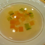 有機野菜入りコンソメスープ　ジャルダン風