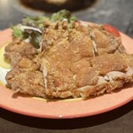 馬肉バル 新三よし - 山賊焼・鶏肉（990円）
