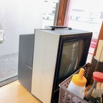 Masu Udon - 古いテレビですかね
      おもしろい物がチラホラあります