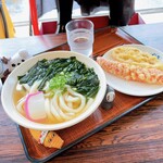 枡うどん - 注文してから作ってくれる
ゆえに少し並ぶけど、美味しさの秘訣です☆