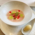 サンセリテ - ・桃のコンポート 杏仁のプラン・マンジェ