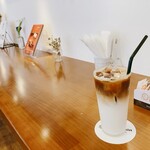 カフェグラン - アイスカフェラテ ￥400 。暑い中いただいた冷たくて美味しいカフェラテ✨️