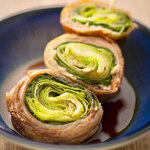 [Vegetable wrapped skewers] Lettuce wrapped