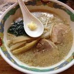 特麺コツ一丁ラーメン - ラーメン　麺少なめ 700円　ニンニクちょっと