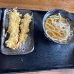 とんがらし - イカの天ぷら、えびの天ぷら、かけうどん（中）