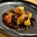 213577988 - ❹角煮とイチジクの黒酢酢豚（一人前）