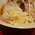 ラーメン二郎 - ニンニク少し