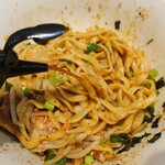 ラーメン二郎 - 赤酢投入～♪