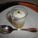 マダム・トキ - ムースのアミューズです。