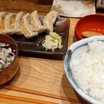 Dandadan - 餃子定食(温玉食べ済)