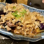 Isakaya Harimayariguru - ナス砂肝タタキぽん酢 450円。