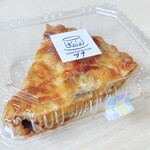 Koie - ツナと野菜のトマト煮込みキッシュ　340円