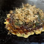 Okonomiyaki Chiyo - 見た目は、オーソドックス。されど味深し(^O^)❒’’