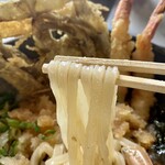 港屋 千兵衛 - 平打ちの細めのうどん
