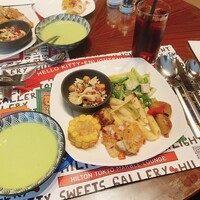 ロビーラウンジ 「マーブルラウンジ」 ヒルトン東京 - 