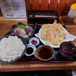 かがり火 - 料理写真:●お好みランチ（天ぷら & 刺身）どれでも2品　1,200円
●ご飯大盛り（無料）

■このお店、ご飯小が普通のお店の普通盛りとなる
　なので大盛りは小（普通）の7 〜8杯分位はある❔（笑）