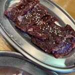 Yakiniku Taishuu Sakaba Nyu Komaki - 塩だれ牛ハラミ700円