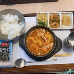 白釜飯 純豆腐火鍋 まん馬 - 