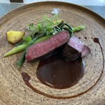 サンセリテ - ・おう児牛肉店 特選松阪牛の一皿
      ハニーマスタードのソース